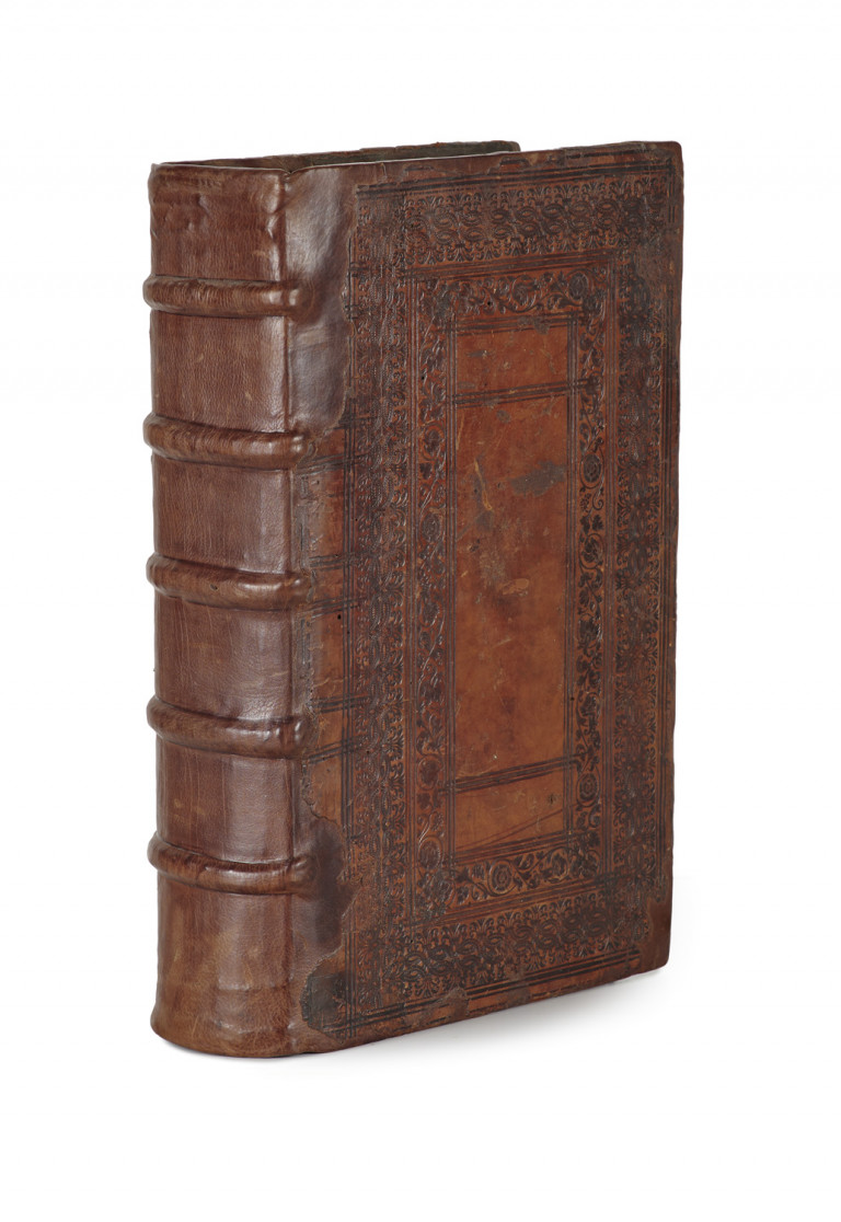 Image:
                        Lot 462