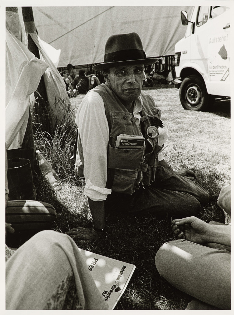 Image:
                        Lot 1690
