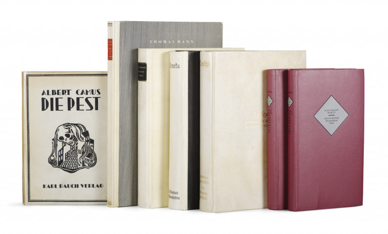 Image:
                        Lot 878