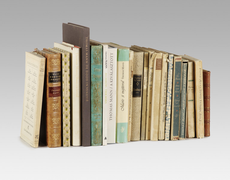 Image:
                        Lot 896