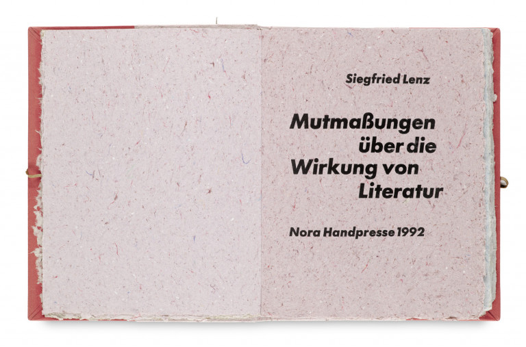 Image:
                        Lot 662