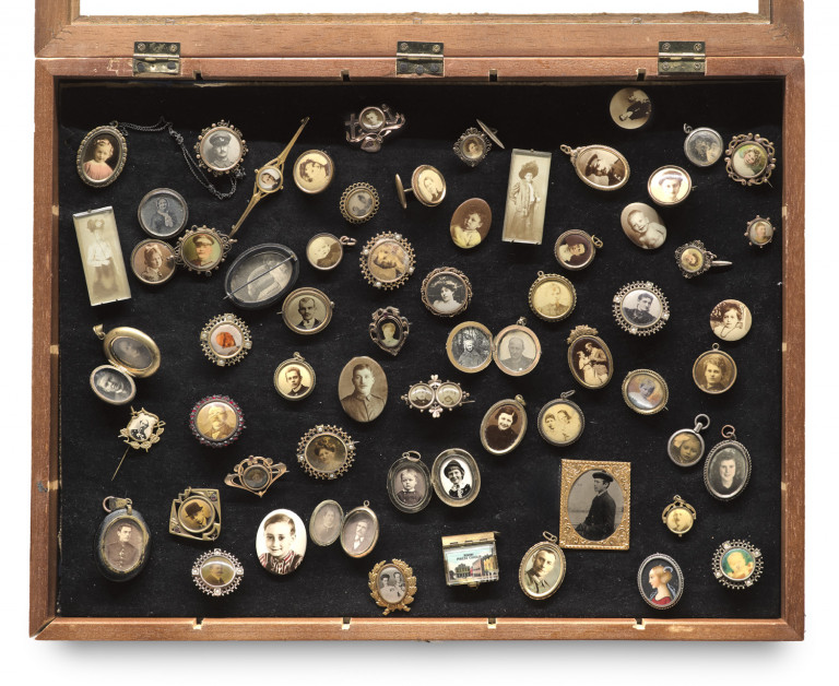 Image:
                        Lot 1753