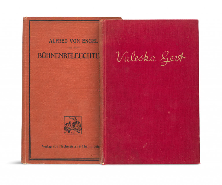 Image:
                        Lot 744