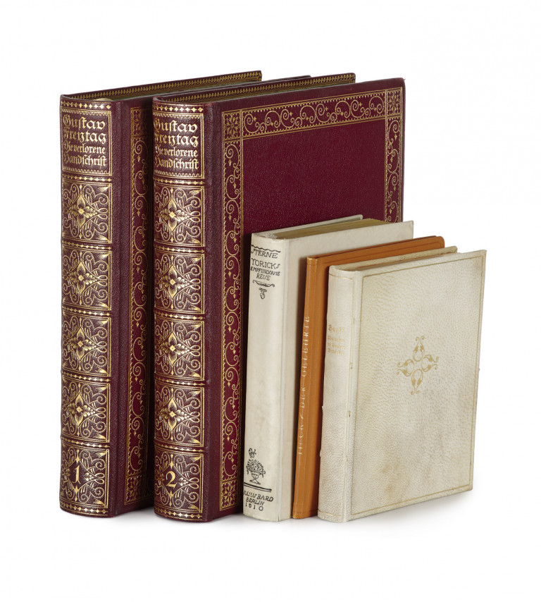 Image:
                        Lot 766