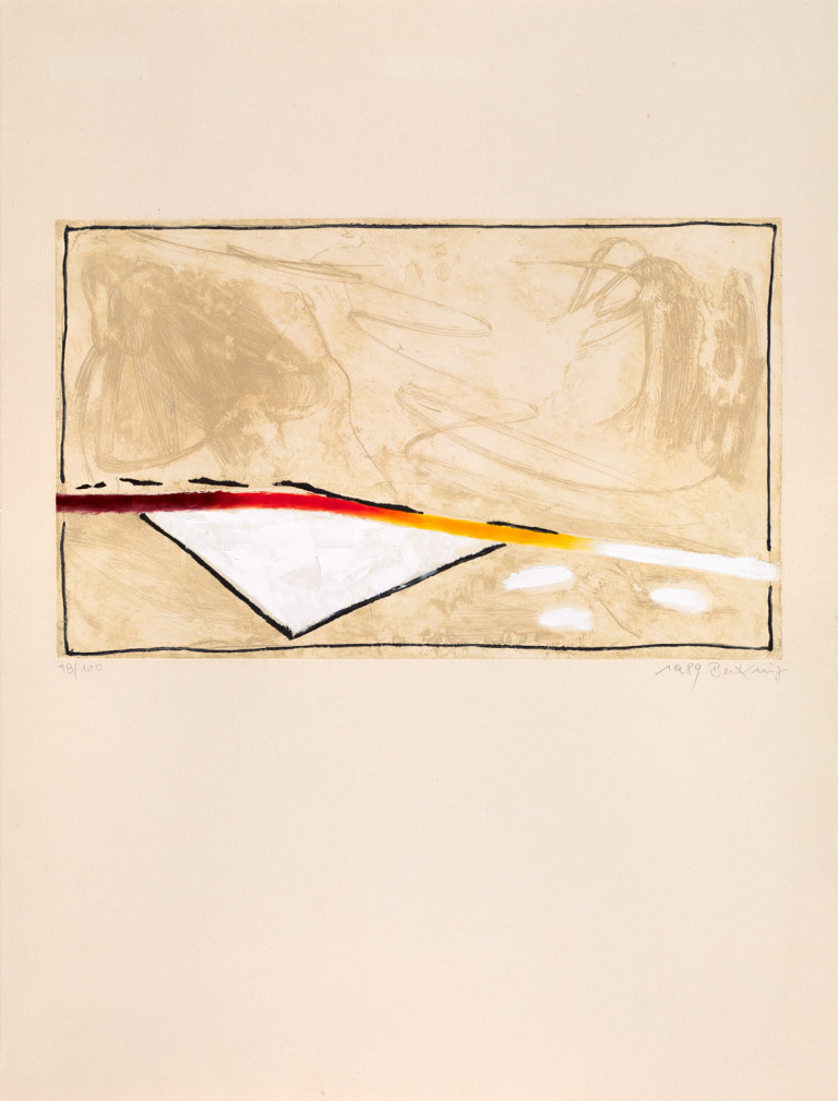 Image:
                        Lot 552