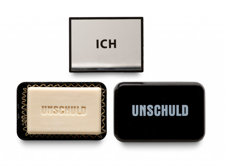 Image:
                        Lot 660