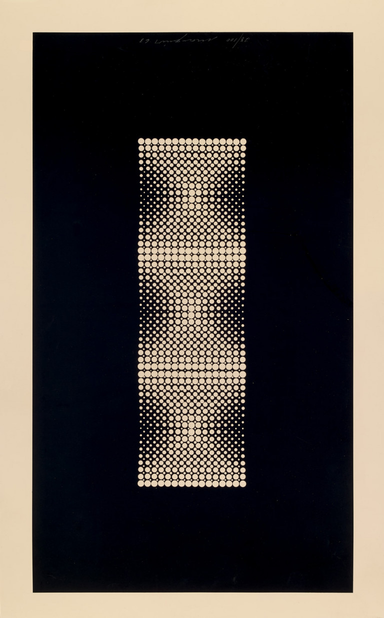 Image:
                        Lot 748