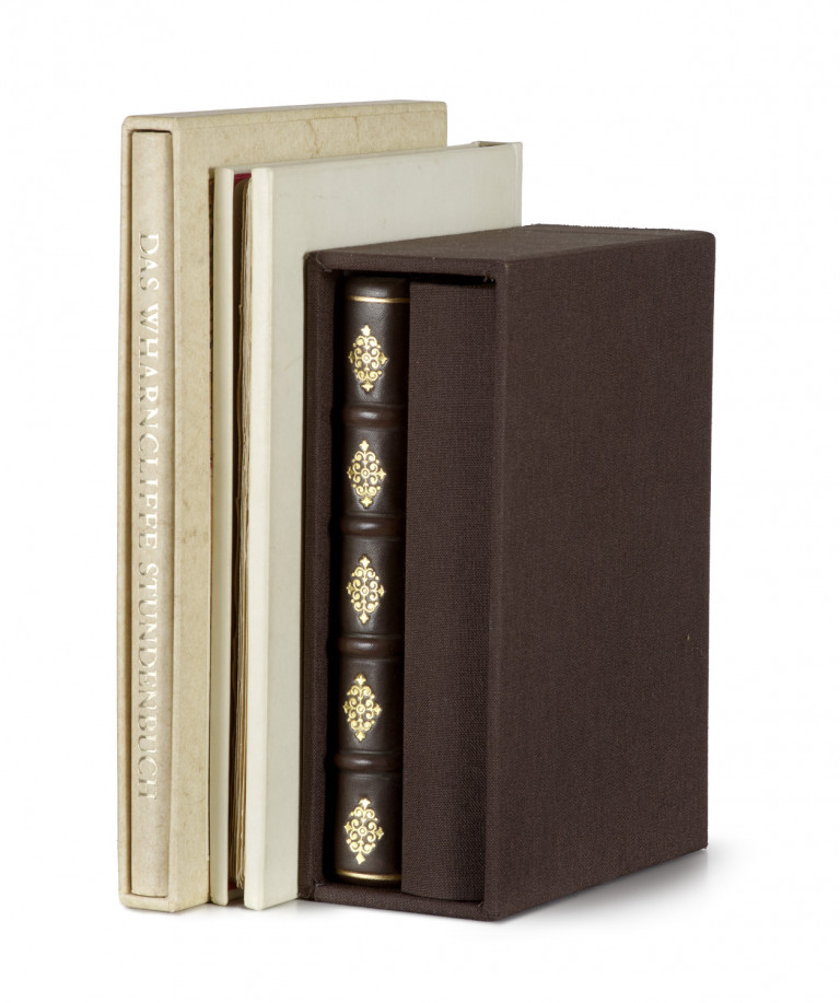 Image:
                        Lot 253