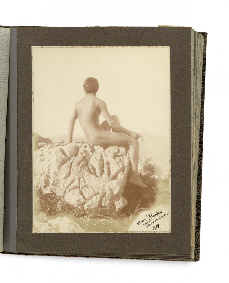 Image:
                        Lot 1390