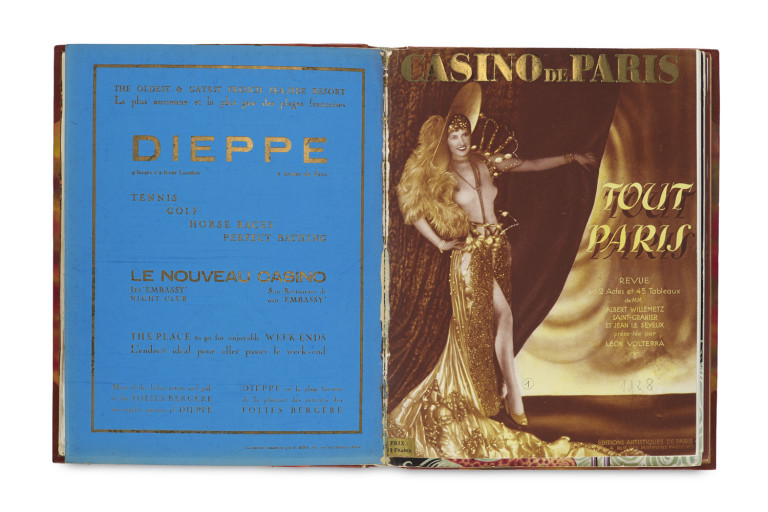 Image:
                        Lot 561