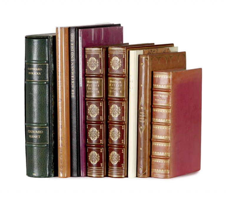 Image:
                        Lot 783