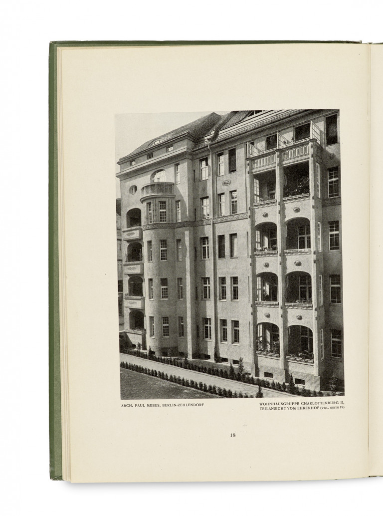 Image:
                        Lot 585