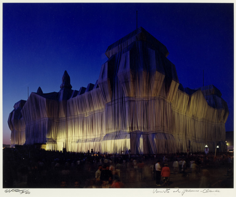 Image:
                        Lot 198