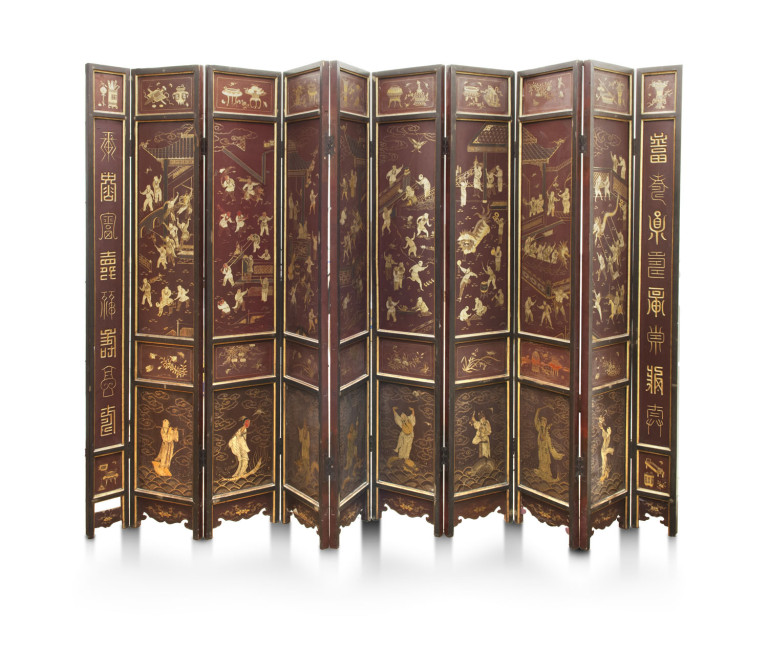 Image:
                        Lot 395