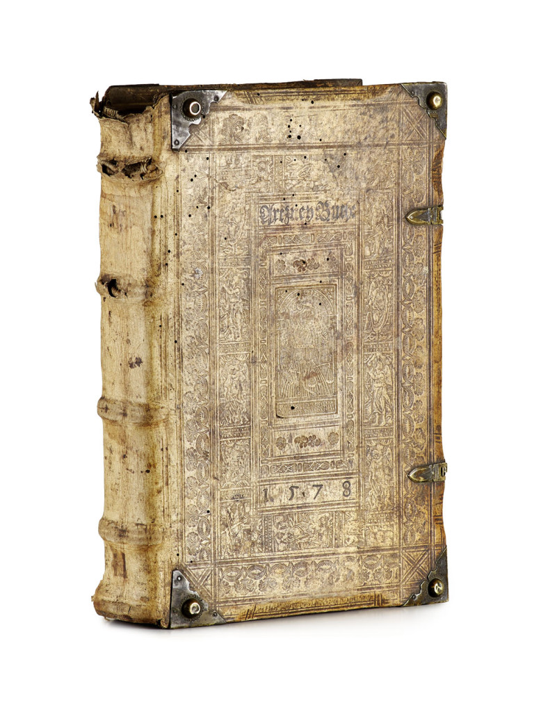 Image:
                        Lot 1536
