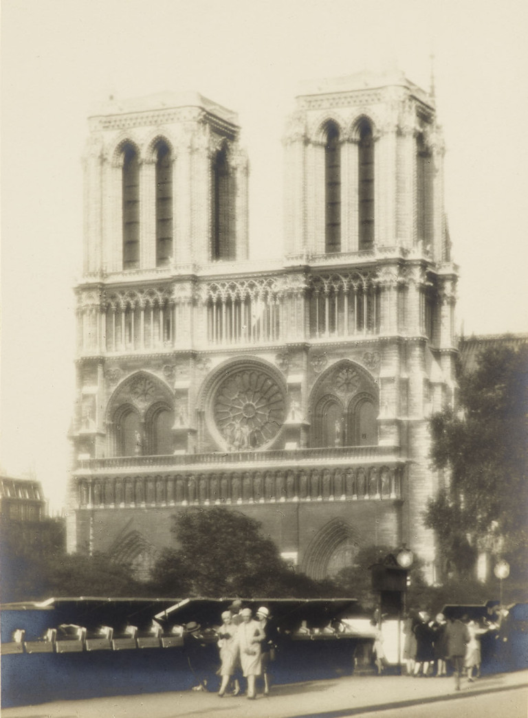 Image:
                        Lot 1399