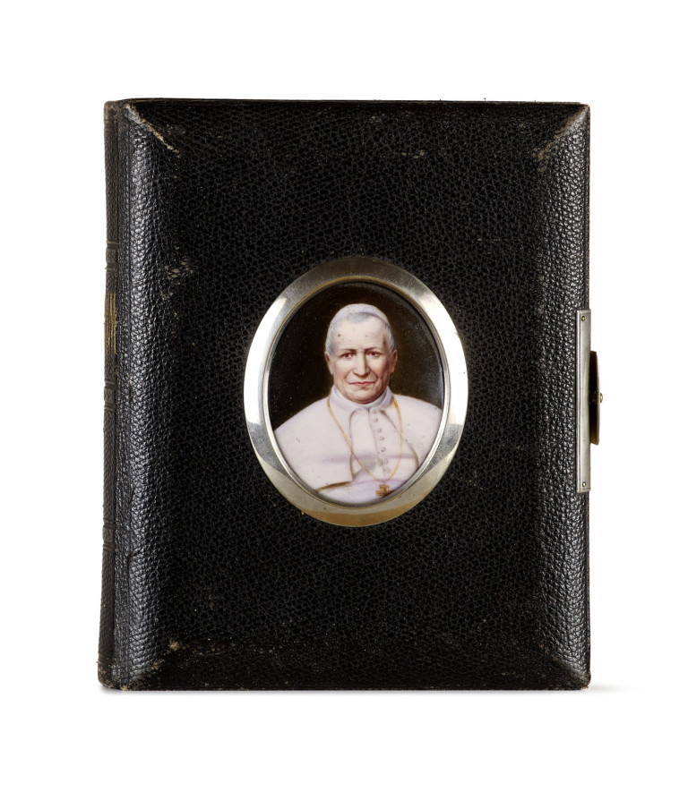 Image:
                        Lot 1377