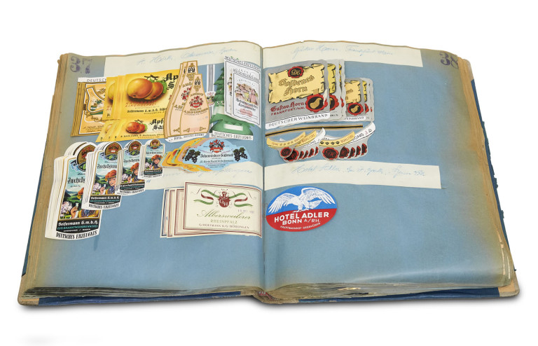 Image:
                        Lot 1682